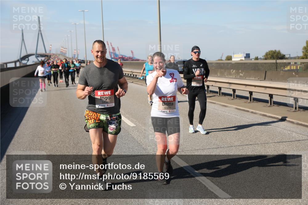 03.10.2025 - Köhlbrandbrückenlauf Yannick Fuchs http://msf.ph/oto/9185569 03.10.2025 12:04:29 Position 3 5432, 5350 meine-sportfotos.de