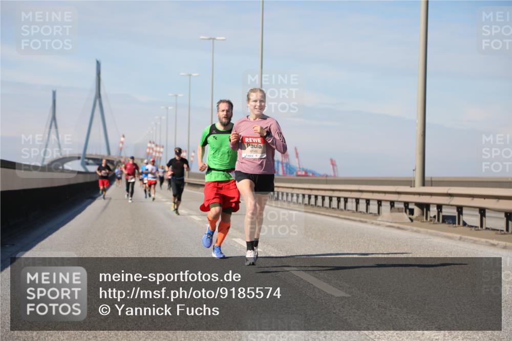 03.10.2025 - Köhlbrandbrückenlauf Yannick Fuchs http://msf.ph/oto/9185574 03.10.2025 11:43:23 Position 3 4148 meine-sportfotos.de