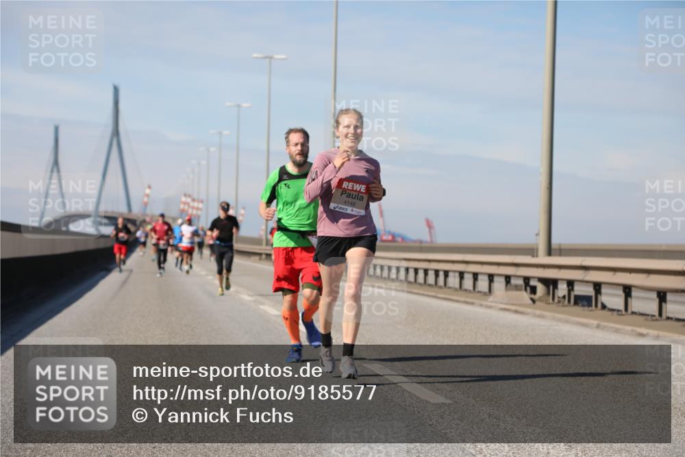 03.10.2025 - Köhlbrandbrückenlauf Yannick Fuchs http://msf.ph/oto/9185577 03.10.2025 11:43:23 Position 3 4148 meine-sportfotos.de