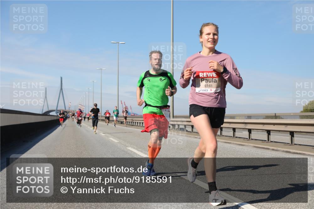 03.10.2025 - Köhlbrandbrückenlauf Yannick Fuchs http://msf.ph/oto/9185591 03.10.2025 11:43:25 Position 3 4148 meine-sportfotos.de