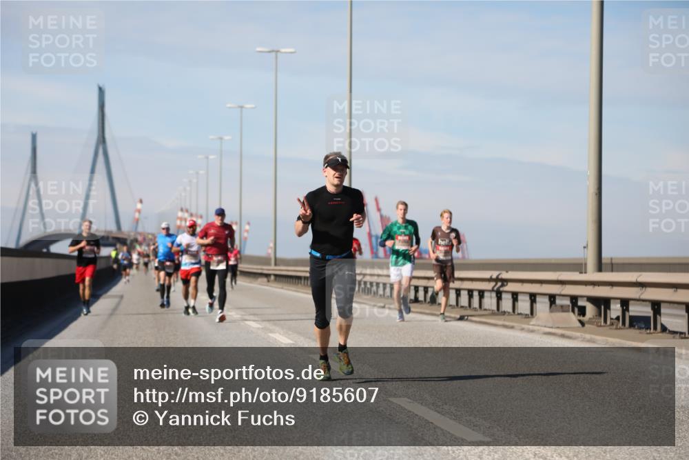 03.10.2025 - Köhlbrandbrückenlauf Yannick Fuchs http://msf.ph/oto/9185607 03.10.2025 11:43:27 Position 3  meine-sportfotos.de