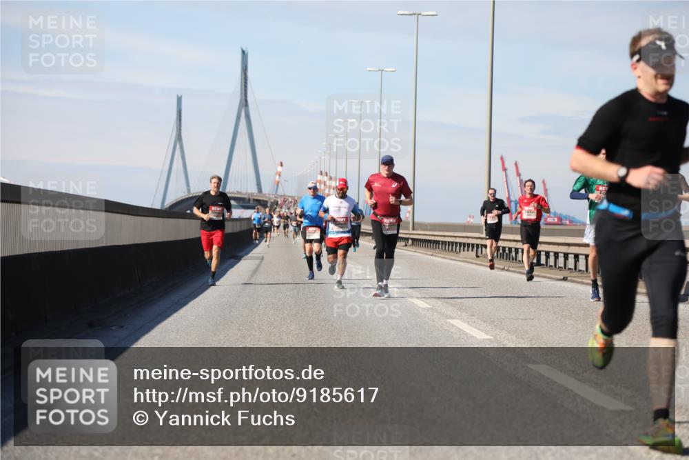 03.10.2025 - Köhlbrandbrückenlauf Yannick Fuchs http://msf.ph/oto/9185617 03.10.2025 11:43:29 Position 3  meine-sportfotos.de
