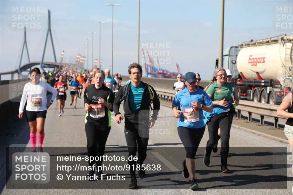 03.10.2025 - Köhlbrandbrückenlauf Yannick Fuchs http://msf.ph/oto/9185638 03.10.2025 12:04:37 Position 3 4897 meine-sportfotos.de