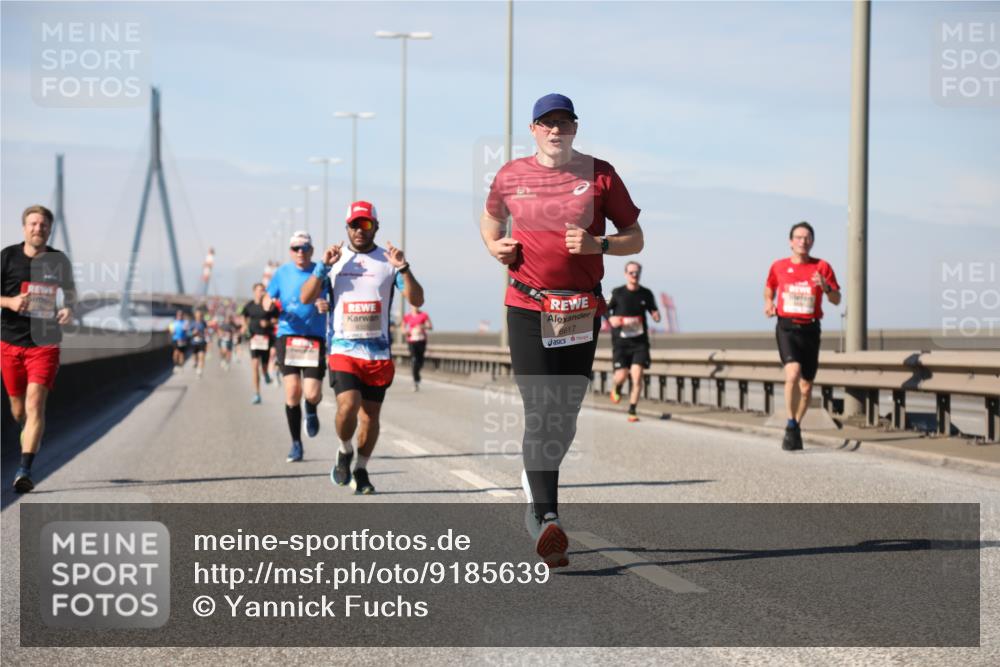 03.10.2025 - Köhlbrandbrückenlauf Yannick Fuchs http://msf.ph/oto/9185639 03.10.2025 11:43:32 Position 3 6617 meine-sportfotos.de