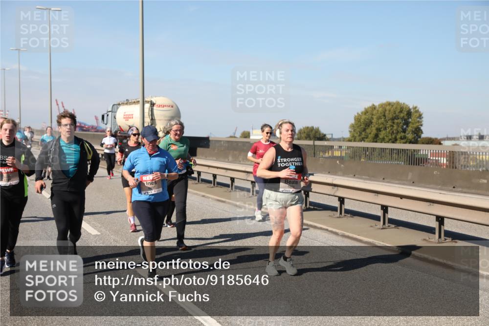 03.10.2025 - Köhlbrandbrückenlauf Yannick Fuchs http://msf.ph/oto/9185646 03.10.2025 12:04:38 Position 3 4897, 4976 meine-sportfotos.de