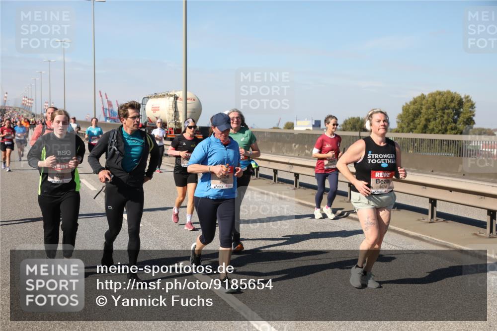03.10.2025 - Köhlbrandbrückenlauf Yannick Fuchs http://msf.ph/oto/9185654 03.10.2025 12:04:38 Position 3 4897, 4976 meine-sportfotos.de