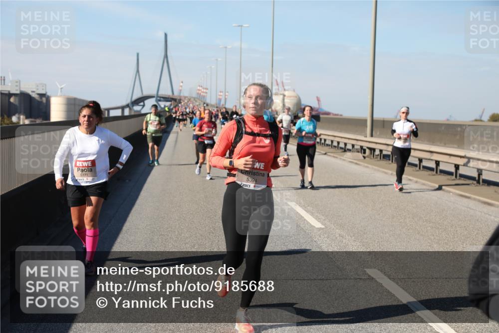 03.10.2025 - Köhlbrandbrückenlauf Yannick Fuchs http://msf.ph/oto/9185688 03.10.2025 12:04:41 Position 3 5171, 5394, 277 meine-sportfotos.de