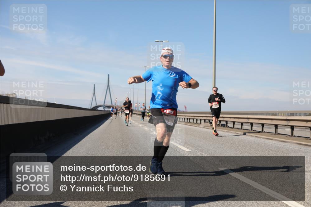 03.10.2025 - Köhlbrandbrückenlauf Yannick Fuchs http://msf.ph/oto/9185691 03.10.2025 11:43:36 Position 3 674 meine-sportfotos.de