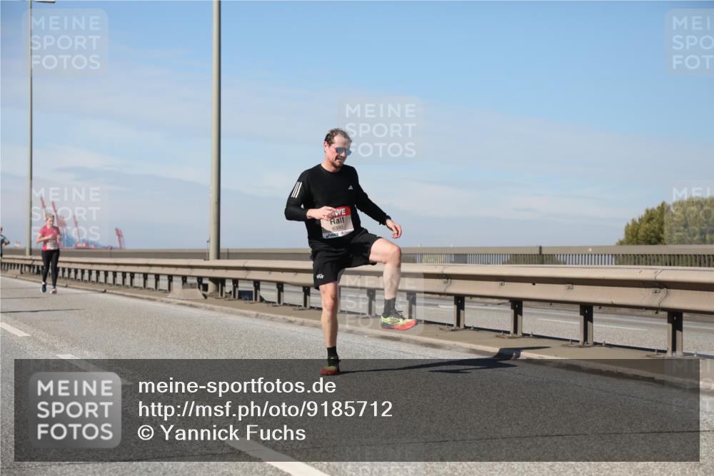 03.10.2025 - Köhlbrandbrückenlauf Yannick Fuchs http://msf.ph/oto/9185712 03.10.2025 11:43:38 Position 3 6390 meine-sportfotos.de