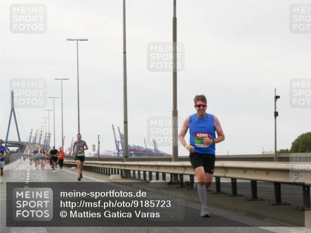 03.10.2025 - Köhlbrandbrückenlauf Matties Gatica Varas http://msf.ph/oto/9185723 03.10.2025 15:43:12 Position 3  meine-sportfotos.de