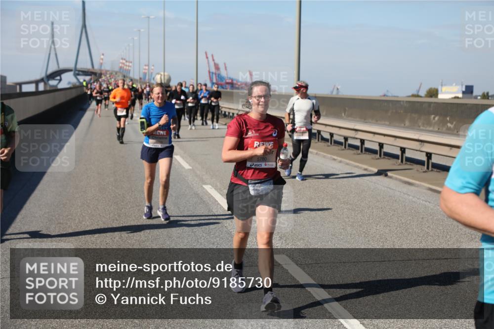 03.10.2025 - Köhlbrandbrückenlauf Yannick Fuchs http://msf.ph/oto/9185730 03.10.2025 12:04:46 Position 3 17, 5780 meine-sportfotos.de