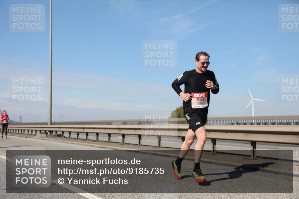 03.10.2025 - Köhlbrandbrückenlauf Yannick Fuchs http://msf.ph/oto/9185735 03.10.2025 11:43:39 Position 3 6390 meine-sportfotos.de