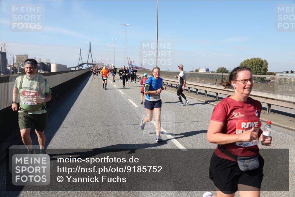03.10.2025 - Köhlbrandbrückenlauf Yannick Fuchs http://msf.ph/oto/9185752 03.10.2025 12:04:47 Position 3 5510 meine-sportfotos.de