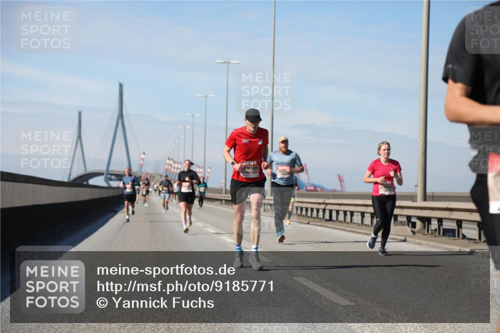 03.10.2025 - Köhlbrandbrückenlauf Yannick Fuchs http://msf.ph/oto/9185771 03.10.2025 11:43:42 Position 3  meine-sportfotos.de