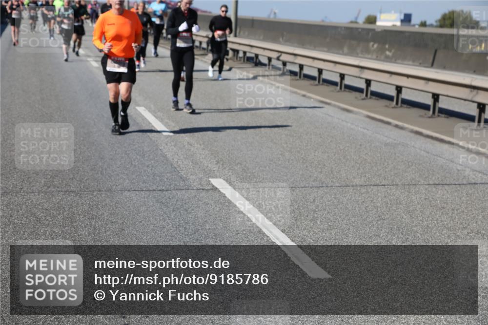 03.10.2025 - Köhlbrandbrückenlauf Yannick Fuchs http://msf.ph/oto/9185786 03.10.2025 12:04:51 Position 3  meine-sportfotos.de