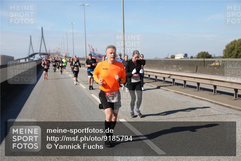 03.10.2025 - Köhlbrandbrückenlauf Yannick Fuchs http://msf.ph/oto/9185794 03.10.2025 12:04:53 Position 3  meine-sportfotos.de