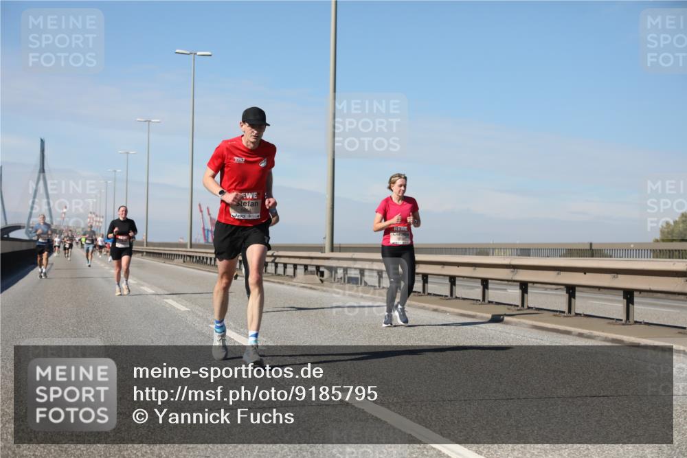 03.10.2025 - Köhlbrandbrückenlauf Yannick Fuchs http://msf.ph/oto/9185795 03.10.2025 11:43:43 Position 3  meine-sportfotos.de