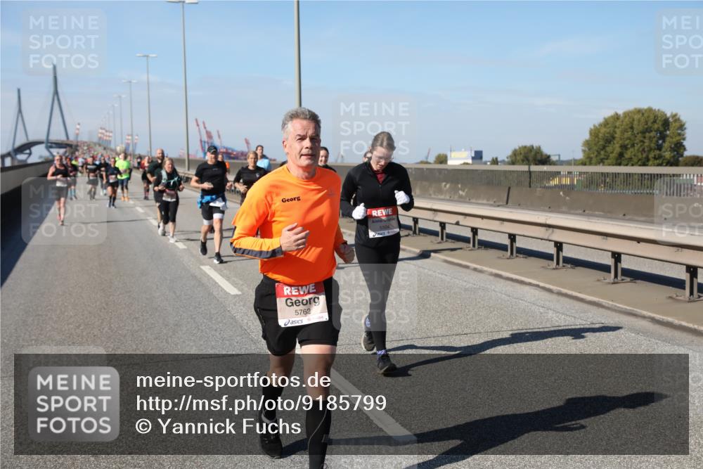 03.10.2025 - Köhlbrandbrückenlauf Yannick Fuchs http://msf.ph/oto/9185799 03.10.2025 12:04:54 Position 3 5762, 5504 meine-sportfotos.de