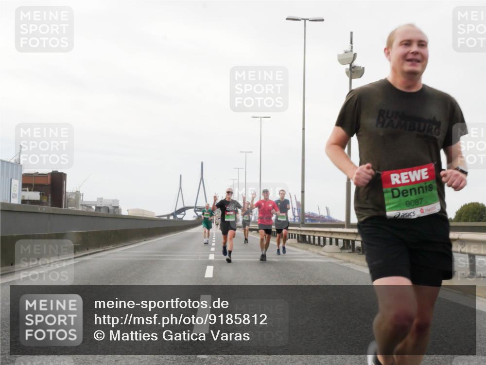 03.10.2025 - Köhlbrandbrückenlauf Matties Gatica Varas http://msf.ph/oto/9185812 03.10.2025 15:43:39 Position 3 9087 meine-sportfotos.de