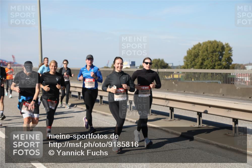 03.10.2025 - Köhlbrandbrückenlauf Yannick Fuchs http://msf.ph/oto/9185816 03.10.2025 12:04:56 Position 3 6110, 4489, 5288 meine-sportfotos.de