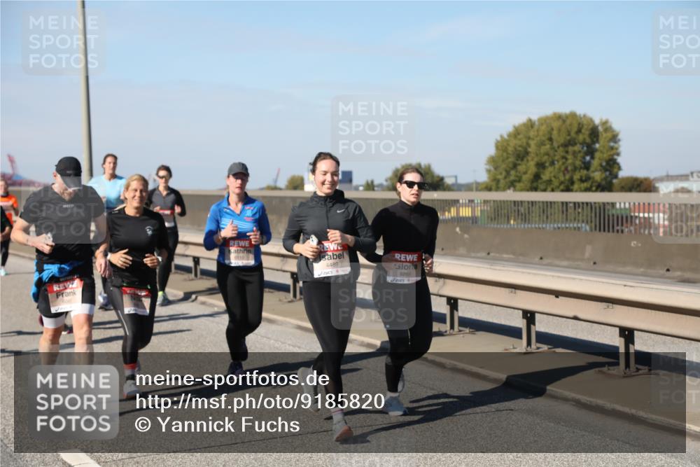 03.10.2025 - Köhlbrandbrückenlauf Yannick Fuchs http://msf.ph/oto/9185820 03.10.2025 12:04:56 Position 3 6110, 4489, 5288 meine-sportfotos.de