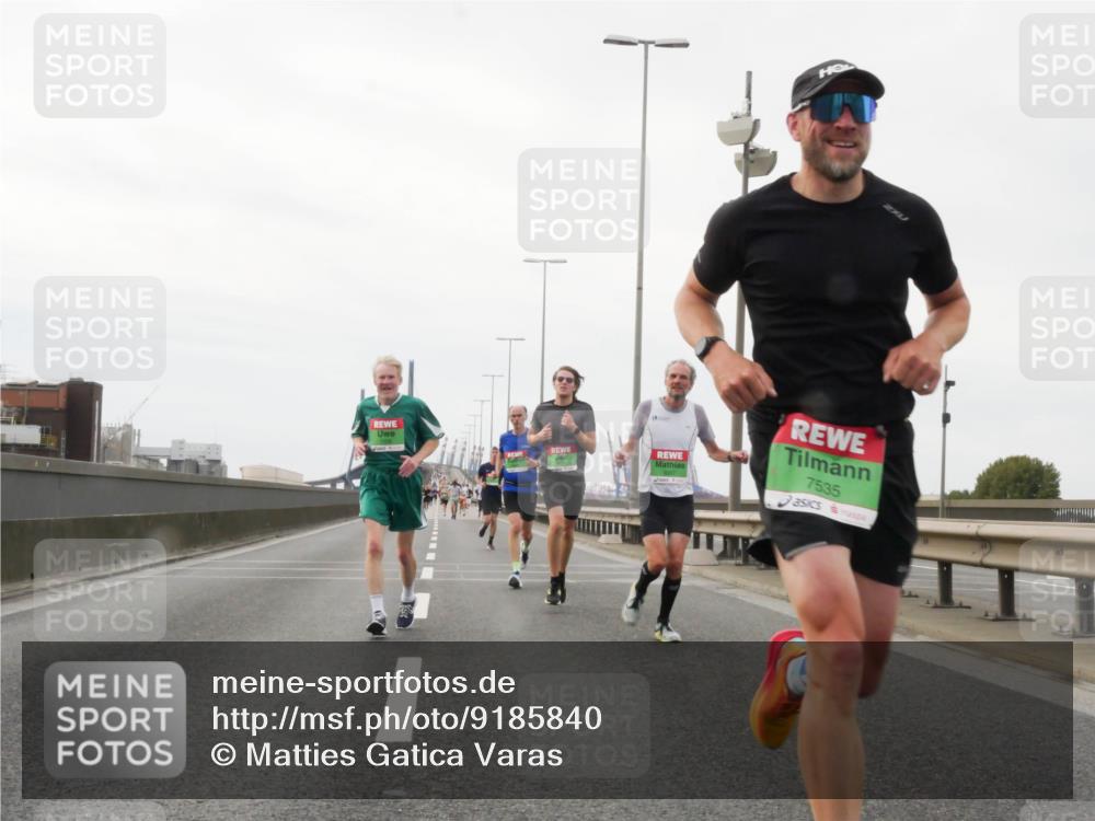 03.10.2025 - Köhlbrandbrückenlauf Matties Gatica Varas http://msf.ph/oto/9185840 03.10.2025 15:43:45 Position 3 7535 meine-sportfotos.de