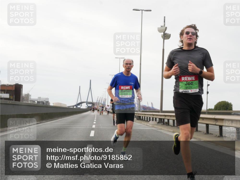 03.10.2025 - Köhlbrandbrückenlauf Matties Gatica Varas http://msf.ph/oto/9185852 03.10.2025 15:43:48 Position 3 9226, 9521 meine-sportfotos.de