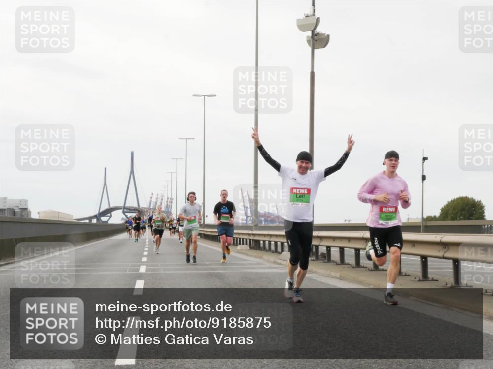 03.10.2025 - Köhlbrandbrückenlauf Matties Gatica Varas http://msf.ph/oto/9185875 03.10.2025 15:44:00 Position 3  meine-sportfotos.de