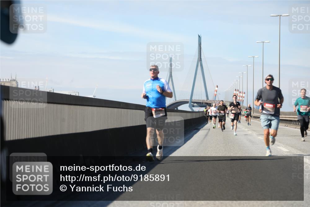 03.10.2025 - Köhlbrandbrückenlauf Yannick Fuchs http://msf.ph/oto/9185891 03.10.2025 11:43:51 Position 3  meine-sportfotos.de