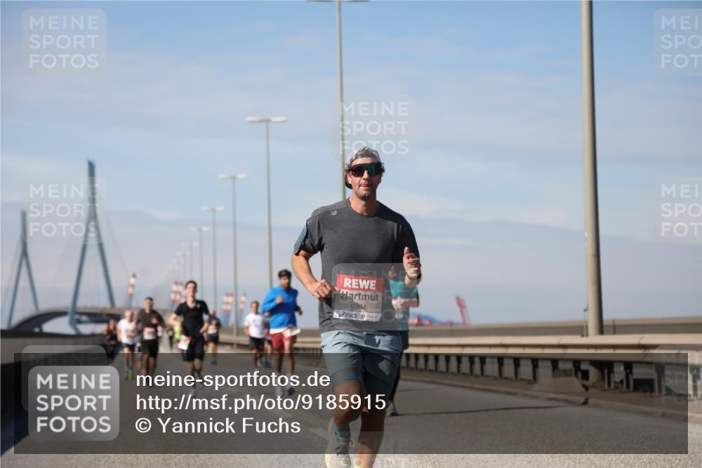 03.10.2025 - Köhlbrandbrückenlauf Yannick Fuchs http://msf.ph/oto/9185915 03.10.2025 11:43:54 Position 3 6391 meine-sportfotos.de