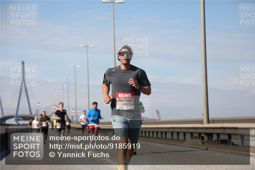 03.10.2025 - Köhlbrandbrückenlauf Yannick Fuchs http://msf.ph/oto/9185919 03.10.2025 11:43:54 Position 3 6391 meine-sportfotos.de