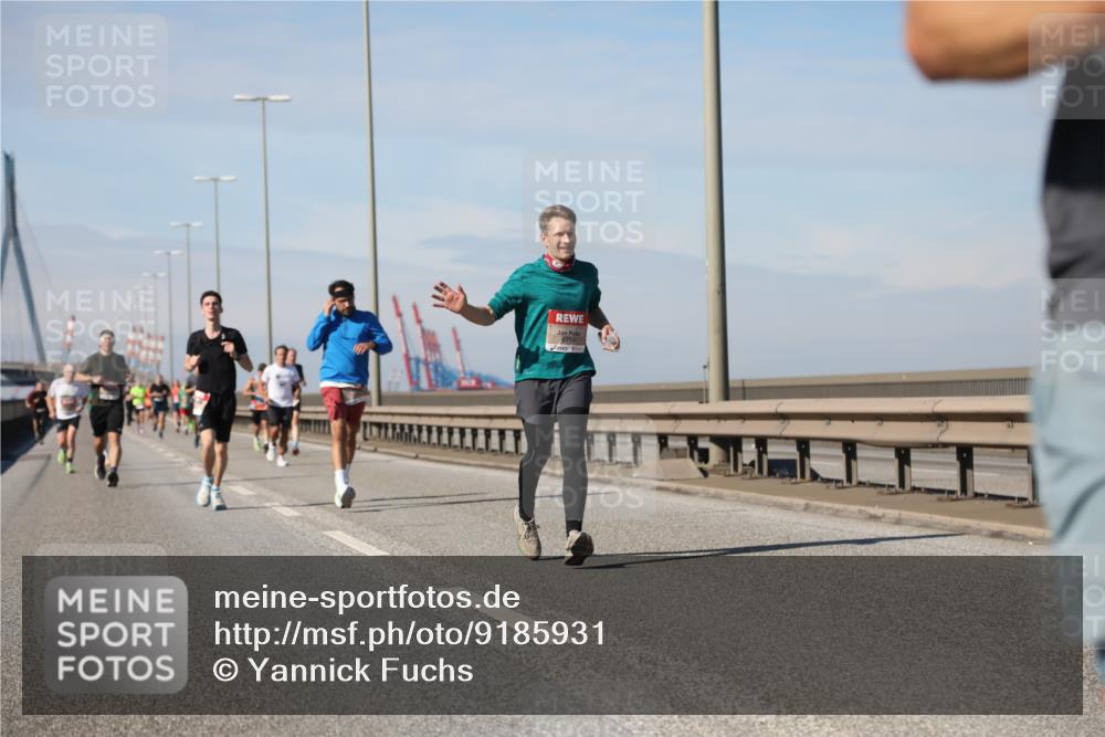 03.10.2025 - Köhlbrandbrückenlauf Yannick Fuchs http://msf.ph/oto/9185931 03.10.2025 11:43:56 Position 3 6714 meine-sportfotos.de