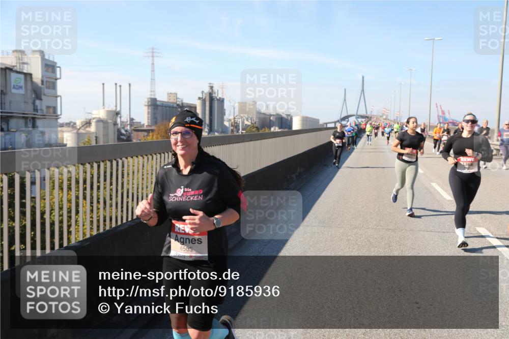 03.10.2025 - Köhlbrandbrückenlauf Yannick Fuchs http://msf.ph/oto/9185936 03.10.2025 12:05:07 Position 3 6505 meine-sportfotos.de
