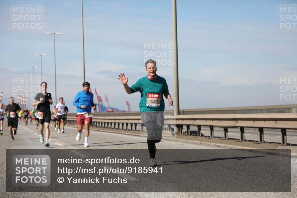 03.10.2025 - Köhlbrandbrückenlauf Yannick Fuchs http://msf.ph/oto/9185941 03.10.2025 11:43:56 Position 3 6714 meine-sportfotos.de