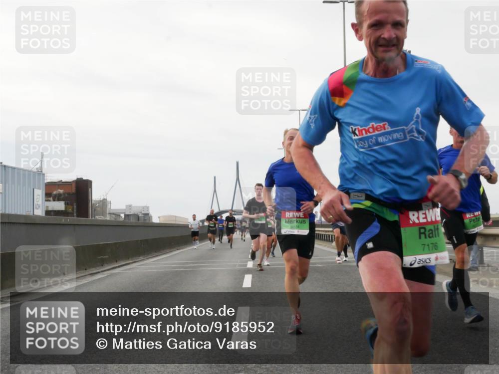 03.10.2025 - Köhlbrandbrückenlauf Matties Gatica Varas http://msf.ph/oto/9185952 03.10.2025 15:44:19 Position 3 9224, 7176, 0 meine-sportfotos.de