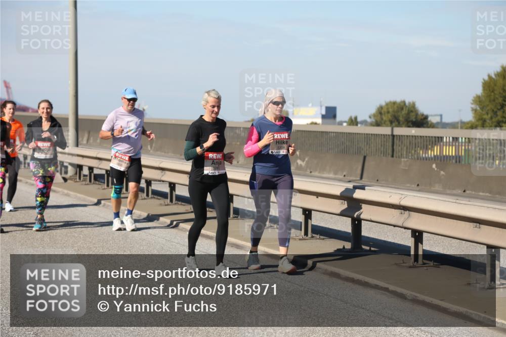 03.10.2025 - Köhlbrandbrückenlauf Yannick Fuchs http://msf.ph/oto/9185971 03.10.2025 12:05:10 Position 3 5285, 5308 meine-sportfotos.de