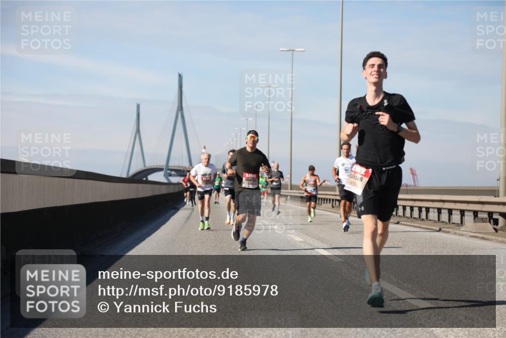 03.10.2025 - Köhlbrandbrückenlauf Yannick Fuchs http://msf.ph/oto/9185978 03.10.2025 11:43:59 Position 3 4475 meine-sportfotos.de