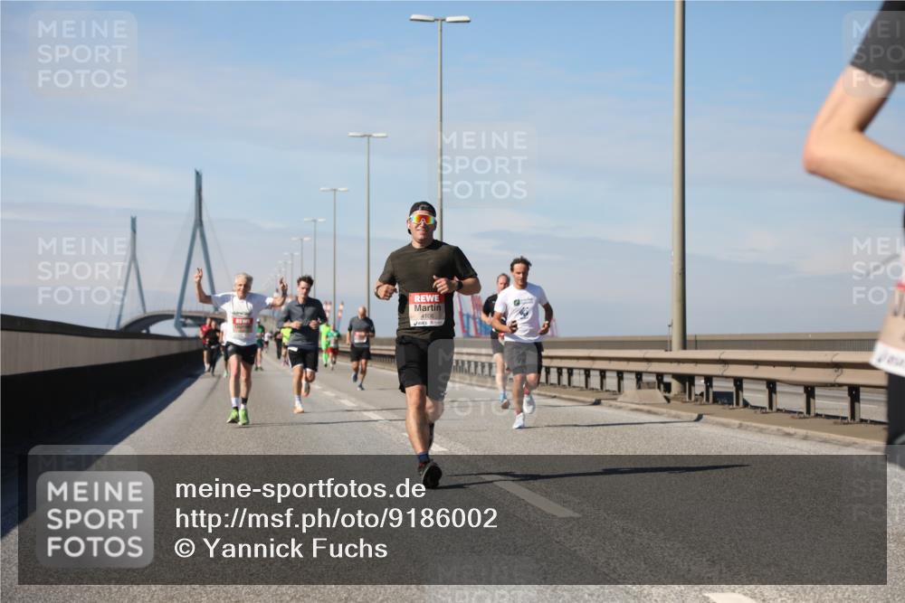 03.10.2025 - Köhlbrandbrückenlauf Yannick Fuchs http://msf.ph/oto/9186002 03.10.2025 11:44:01 Position 3 4108 meine-sportfotos.de