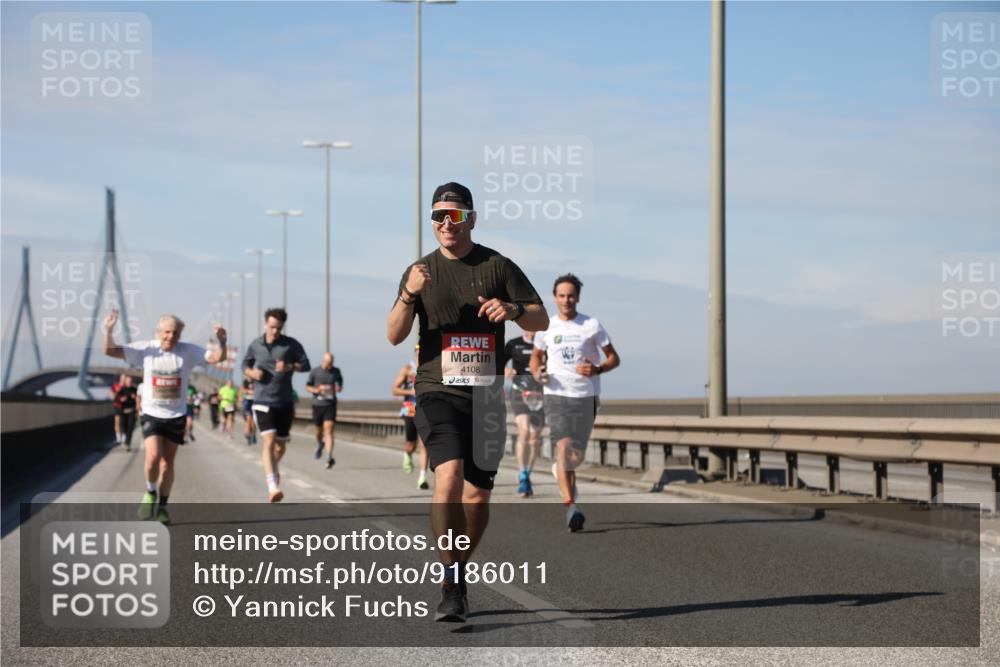 03.10.2025 - Köhlbrandbrückenlauf Yannick Fuchs http://msf.ph/oto/9186011 03.10.2025 11:44:02 Position 3 4108 meine-sportfotos.de
