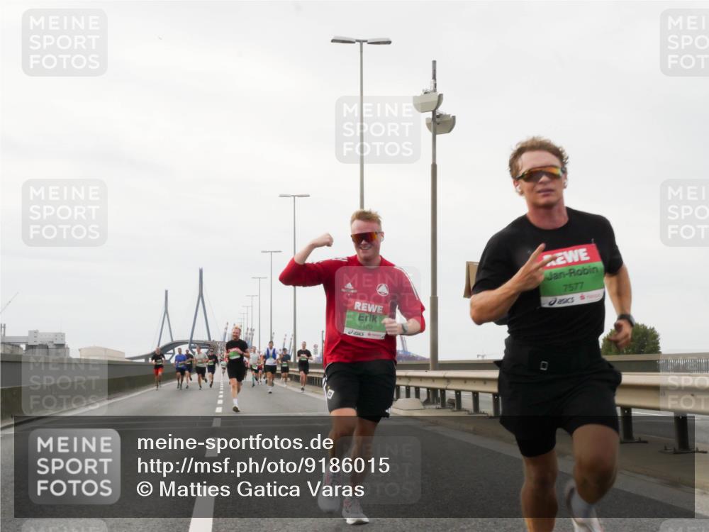 03.10.2025 - Köhlbrandbrückenlauf Matties Gatica Varas http://msf.ph/oto/9186015 03.10.2025 15:44:33 Position 3 7120, 7577 meine-sportfotos.de