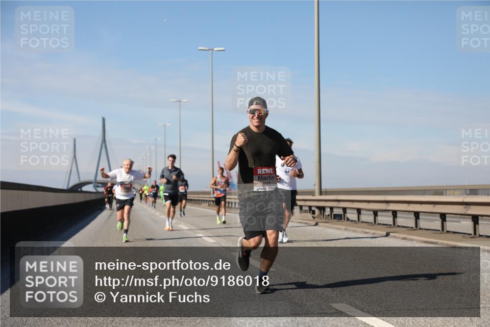 03.10.2025 - Köhlbrandbrückenlauf Yannick Fuchs http://msf.ph/oto/9186018 03.10.2025 11:44:02 Position 3 4108 meine-sportfotos.de