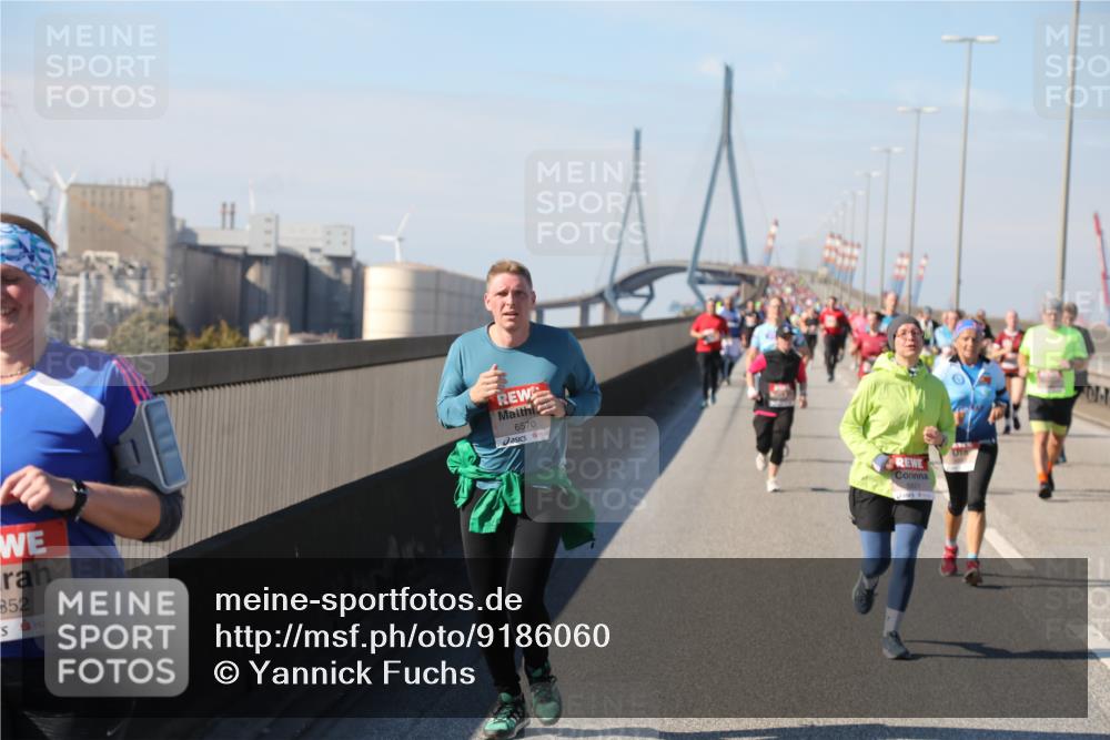 03.10.2025 - Köhlbrandbrückenlauf Yannick Fuchs http://msf.ph/oto/9186060 03.10.2025 12:05:16 Position 3 352, 6570 meine-sportfotos.de