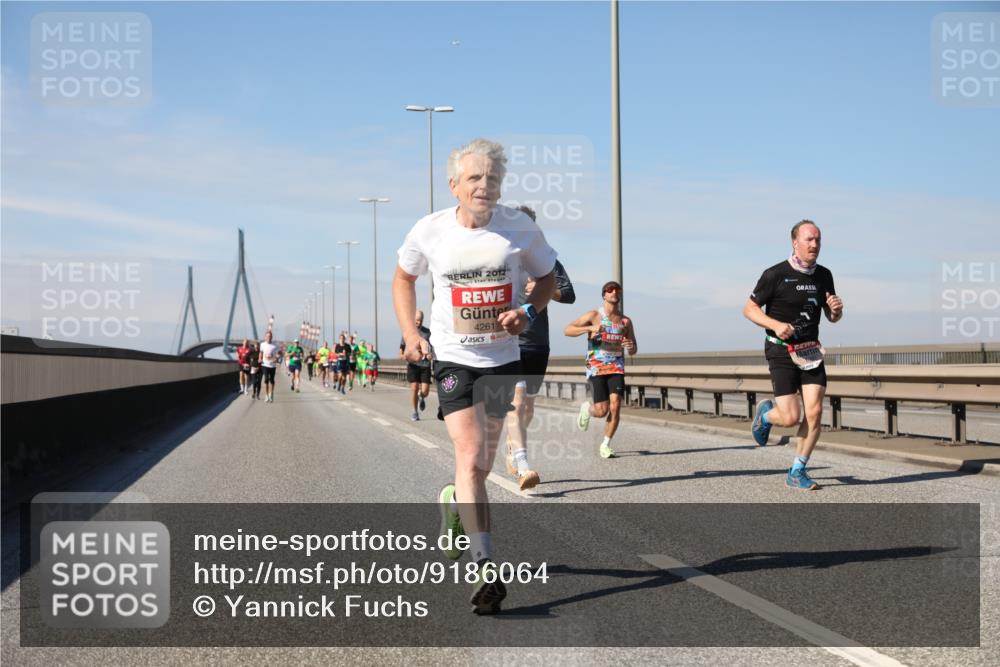 03.10.2025 - Köhlbrandbrückenlauf Yannick Fuchs http://msf.ph/oto/9186064 03.10.2025 11:44:05 Position 3 2012, 4261 meine-sportfotos.de