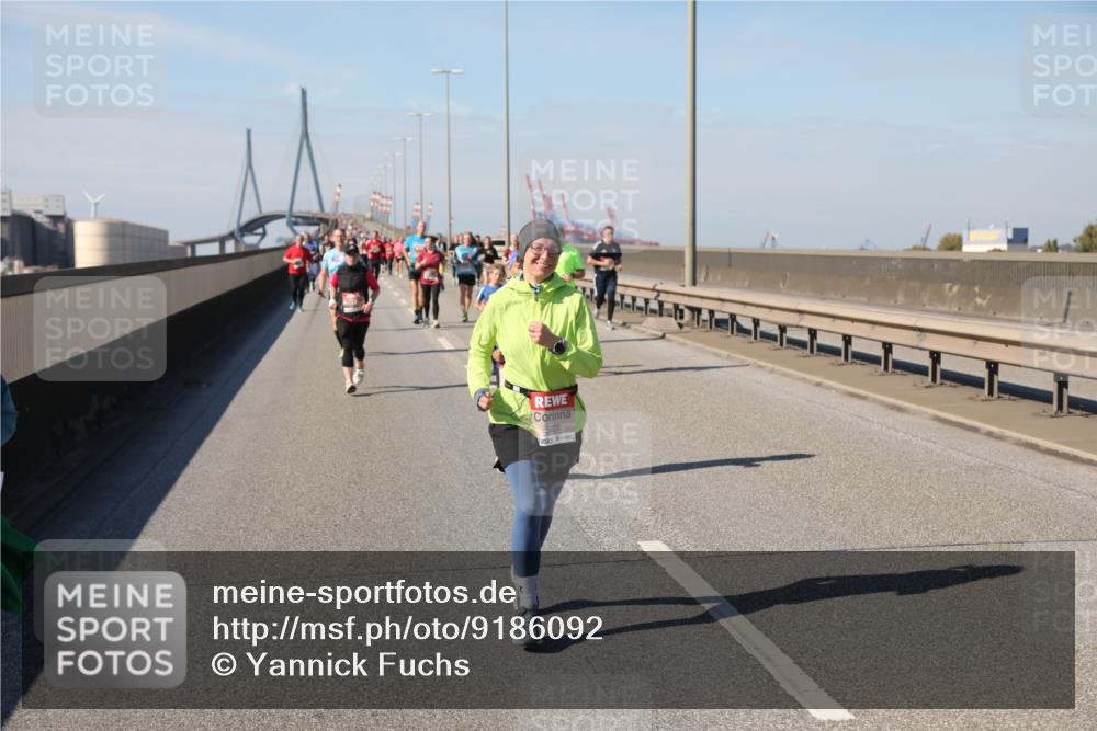 03.10.2025 - Köhlbrandbrückenlauf Yannick Fuchs http://msf.ph/oto/9186092 03.10.2025 12:05:18 Position 3 5821 meine-sportfotos.de