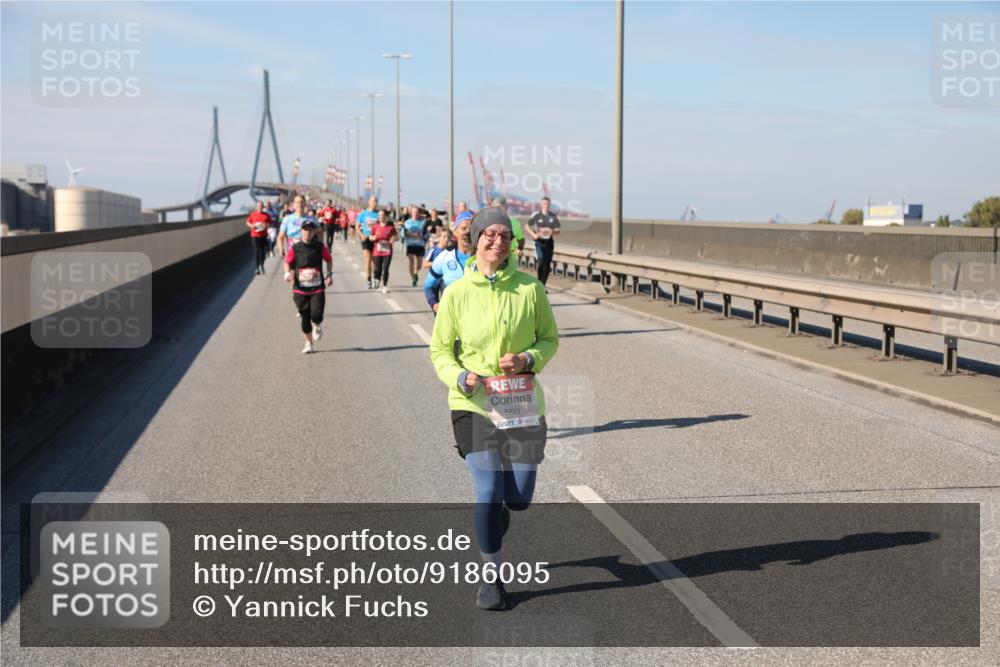 03.10.2025 - Köhlbrandbrückenlauf Yannick Fuchs http://msf.ph/oto/9186095 03.10.2025 12:05:18 Position 3 5821 meine-sportfotos.de