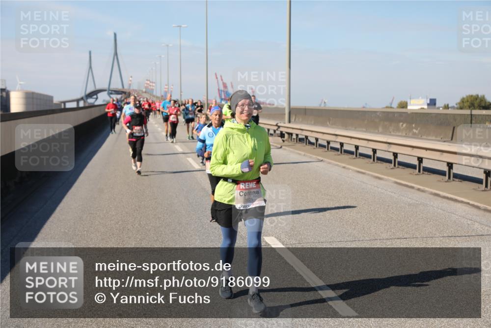 03.10.2025 - Köhlbrandbrückenlauf Yannick Fuchs http://msf.ph/oto/9186099 03.10.2025 12:05:18 Position 3 5821 meine-sportfotos.de