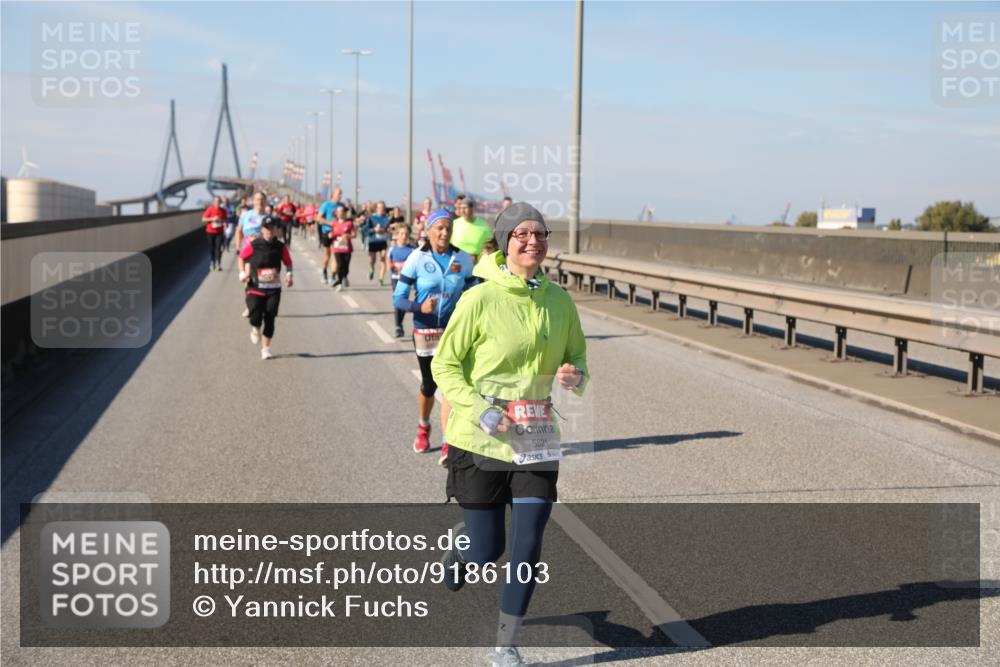 03.10.2025 - Köhlbrandbrückenlauf Yannick Fuchs http://msf.ph/oto/9186103 03.10.2025 12:05:19 Position 3 5821 meine-sportfotos.de