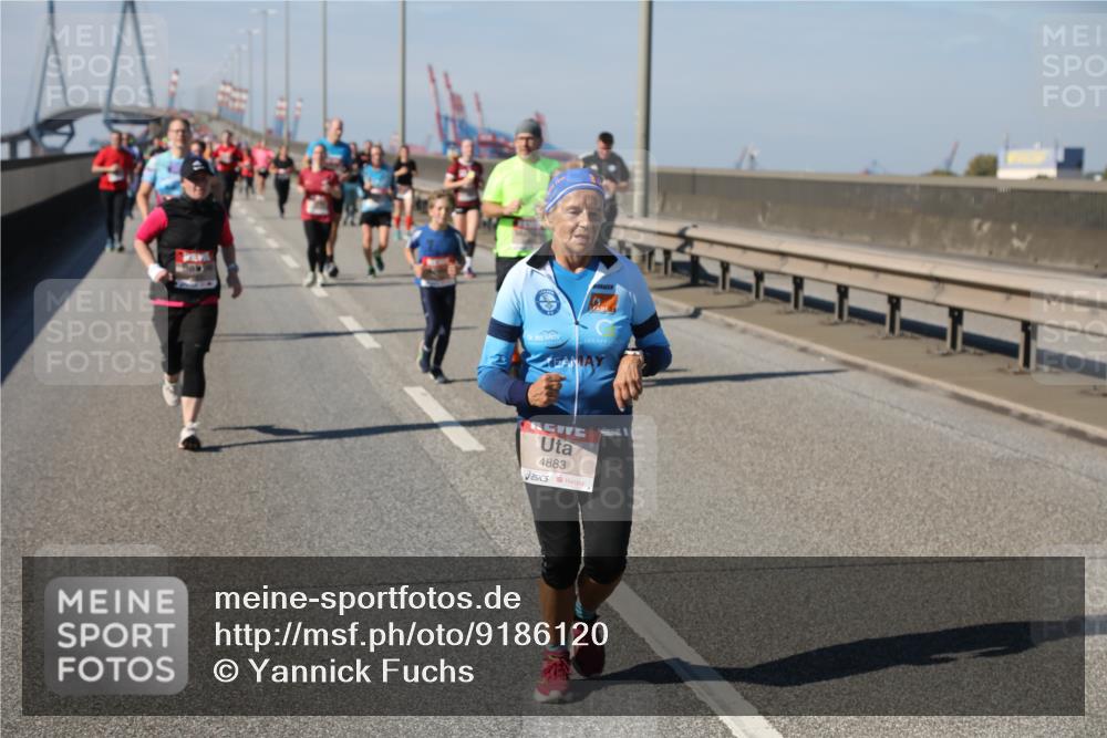 03.10.2025 - Köhlbrandbrückenlauf Yannick Fuchs http://msf.ph/oto/9186120 03.10.2025 12:05:20 Position 3 21, 4883 meine-sportfotos.de