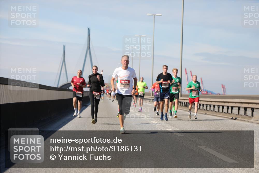 03.10.2025 - Köhlbrandbrückenlauf Yannick Fuchs http://msf.ph/oto/9186131 03.10.2025 11:44:11 Position 3 4074 meine-sportfotos.de
