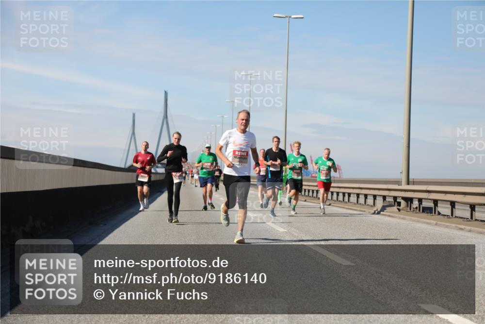 03.10.2025 - Köhlbrandbrückenlauf Yannick Fuchs http://msf.ph/oto/9186140 03.10.2025 11:44:12 Position 3  meine-sportfotos.de